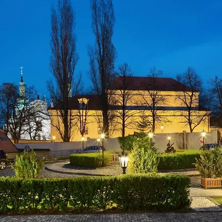 Lindner Castle, Part Of Jdv By Hyatt 4* براغ