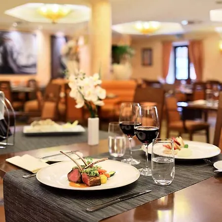 Lindner Castle, Part Of Jdv By Hyatt Szálloda