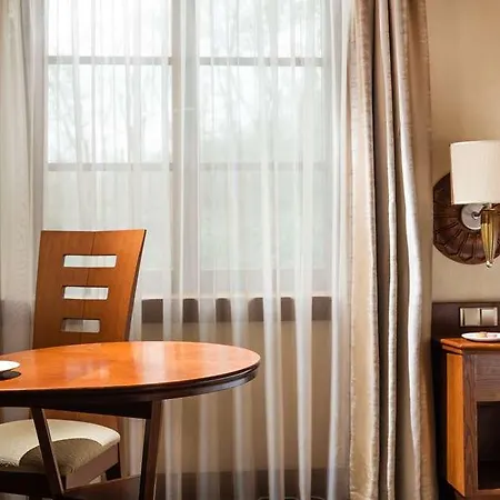 Lindner Castle, Part Of Jdv By Hyatt 4* プラハ